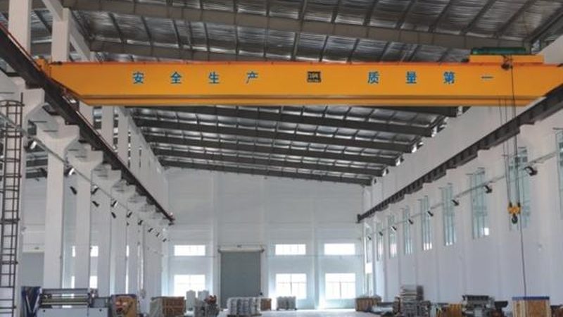 吨行吊批发报价单：揭秘桥式起重机选型的关键因素**